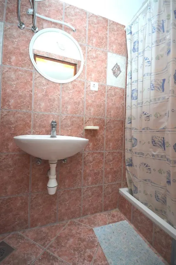 Apartments Andelka باغ 0*,  كرواتيا