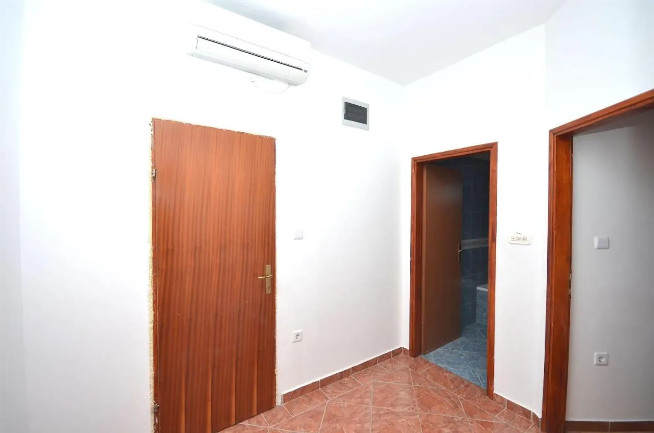 Apartments Andelka باغ 0*,  كرواتيا